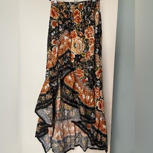 Women’s ruffle skirt